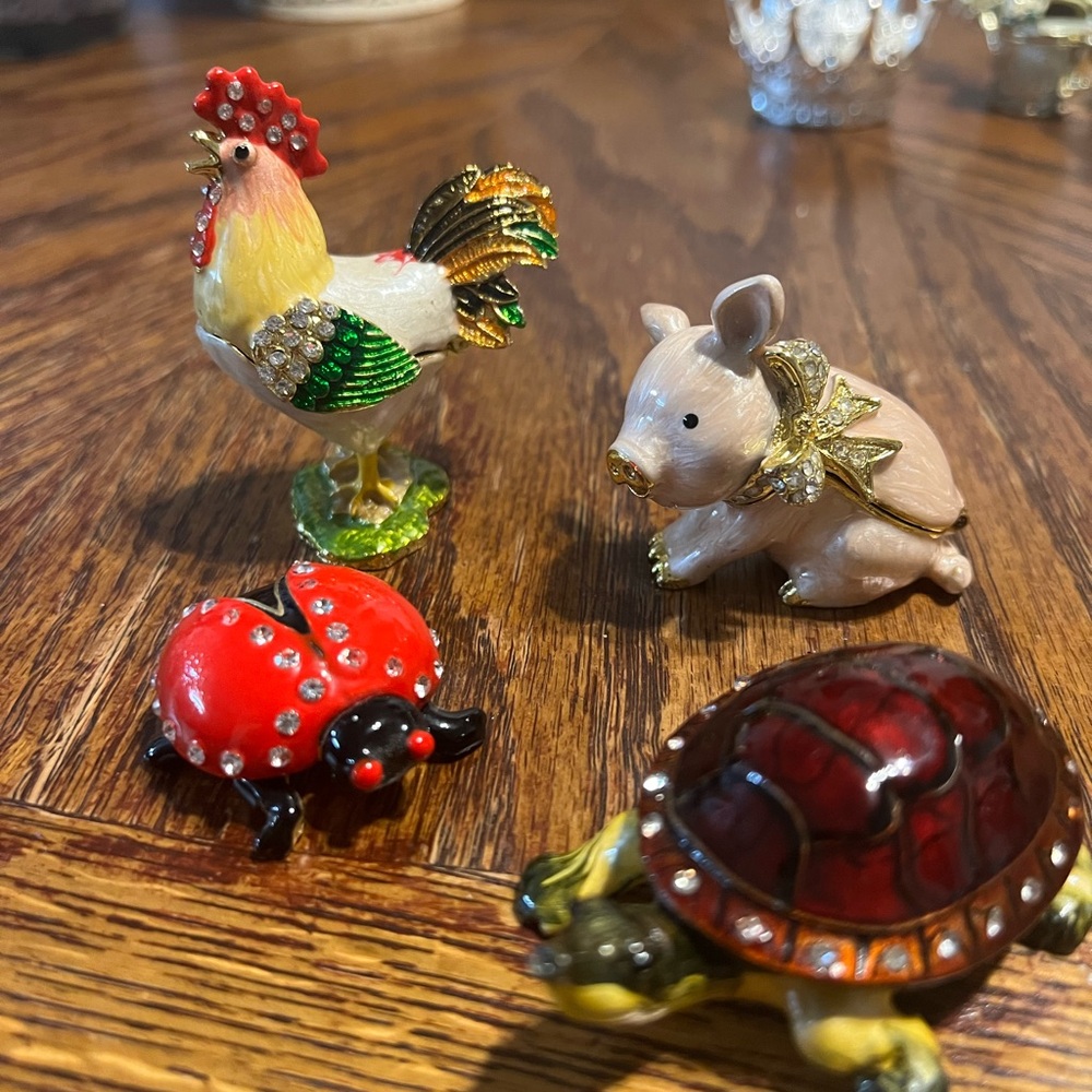 Trinket box Set of 8 turtle, ladybug, pig, rooster, strawberry, lemon + more